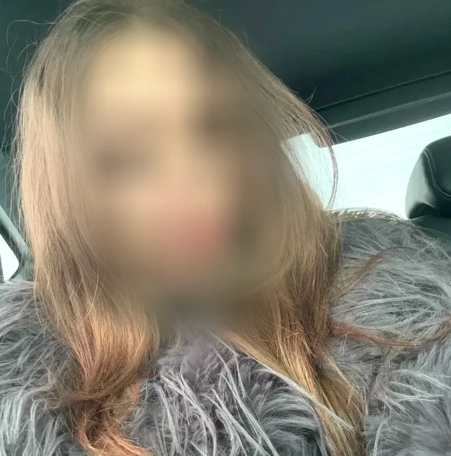 Chloe, 19 años
